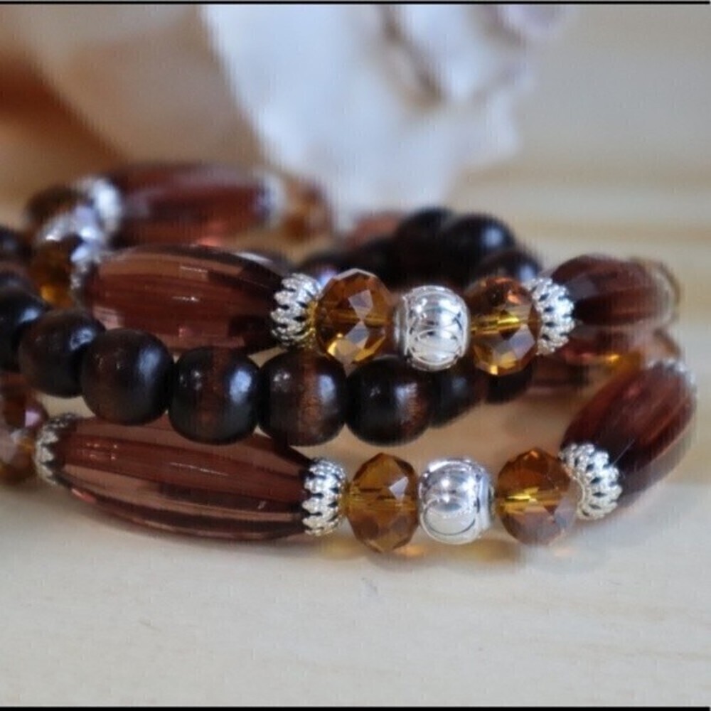 Bundle of Stretch Brown Bracelets - Picture 4 of 6